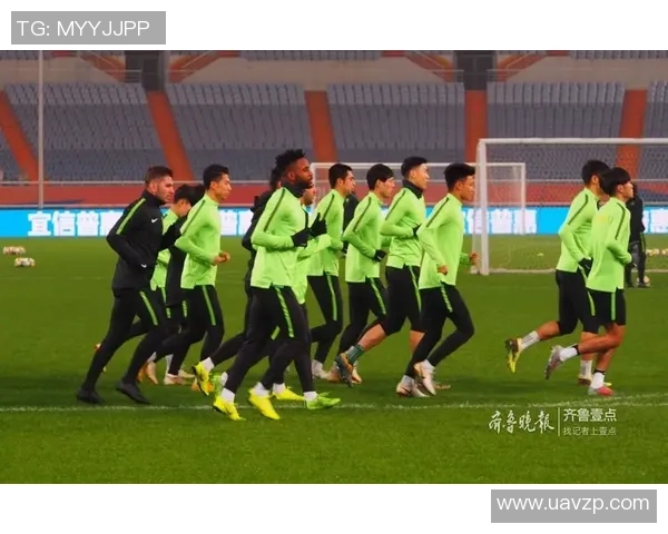 曾练习跆拳道的足球明星们如何将格斗技巧融入球场表现